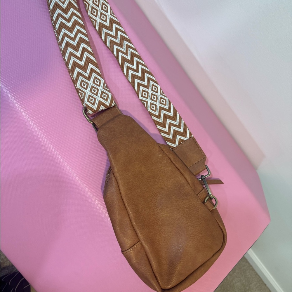Anthropologie Urban Originals Liberty Sling Bag Tan Crossbody - Picture 3 of 9